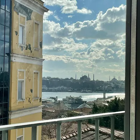 Heristage Apartmanhotel 4*